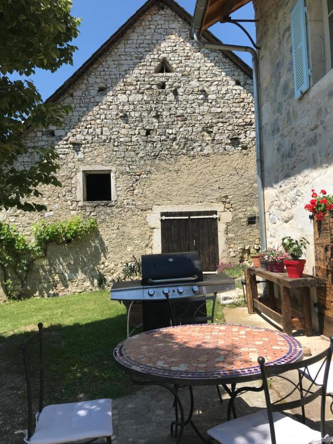 Chambres D'Hotes Des Deux Lacs Ceyzerieu ภายนอก รูปภาพ