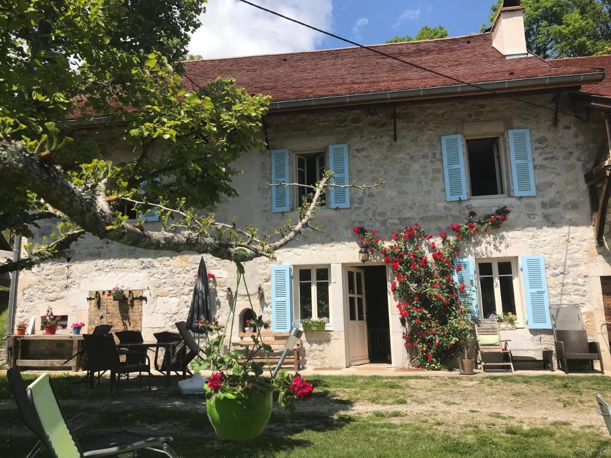 Chambres D'Hotes Des Deux Lacs Ceyzerieu ภายนอก รูปภาพ