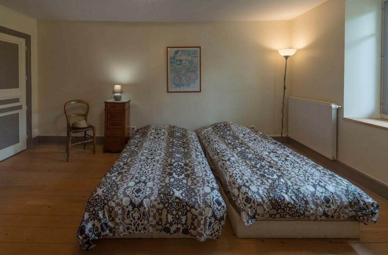 Chambres D'Hotes Des Deux Lacs Ceyzerieu ภายนอก รูปภาพ