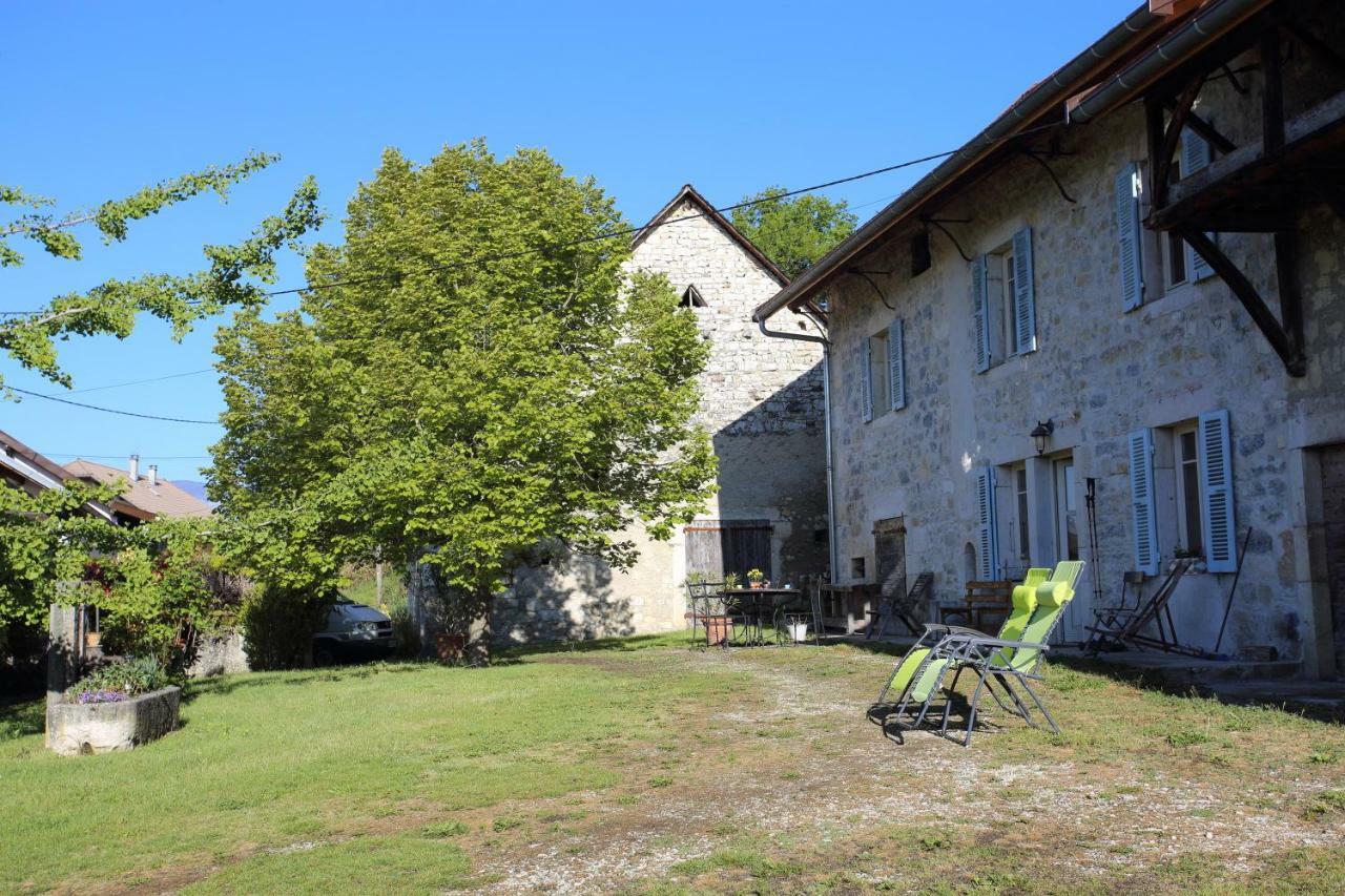 Chambres D'Hotes Des Deux Lacs Ceyzerieu ภายนอก รูปภาพ